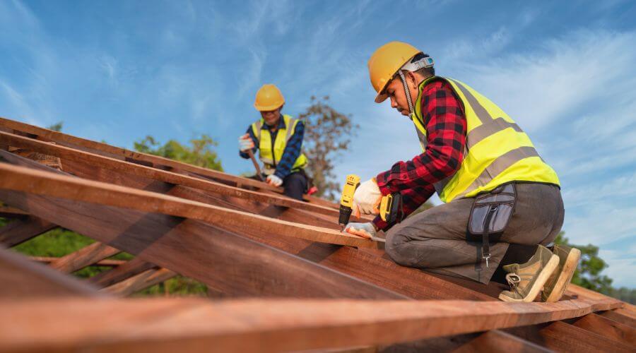 Professional gutter cleaning in Lillian, TX